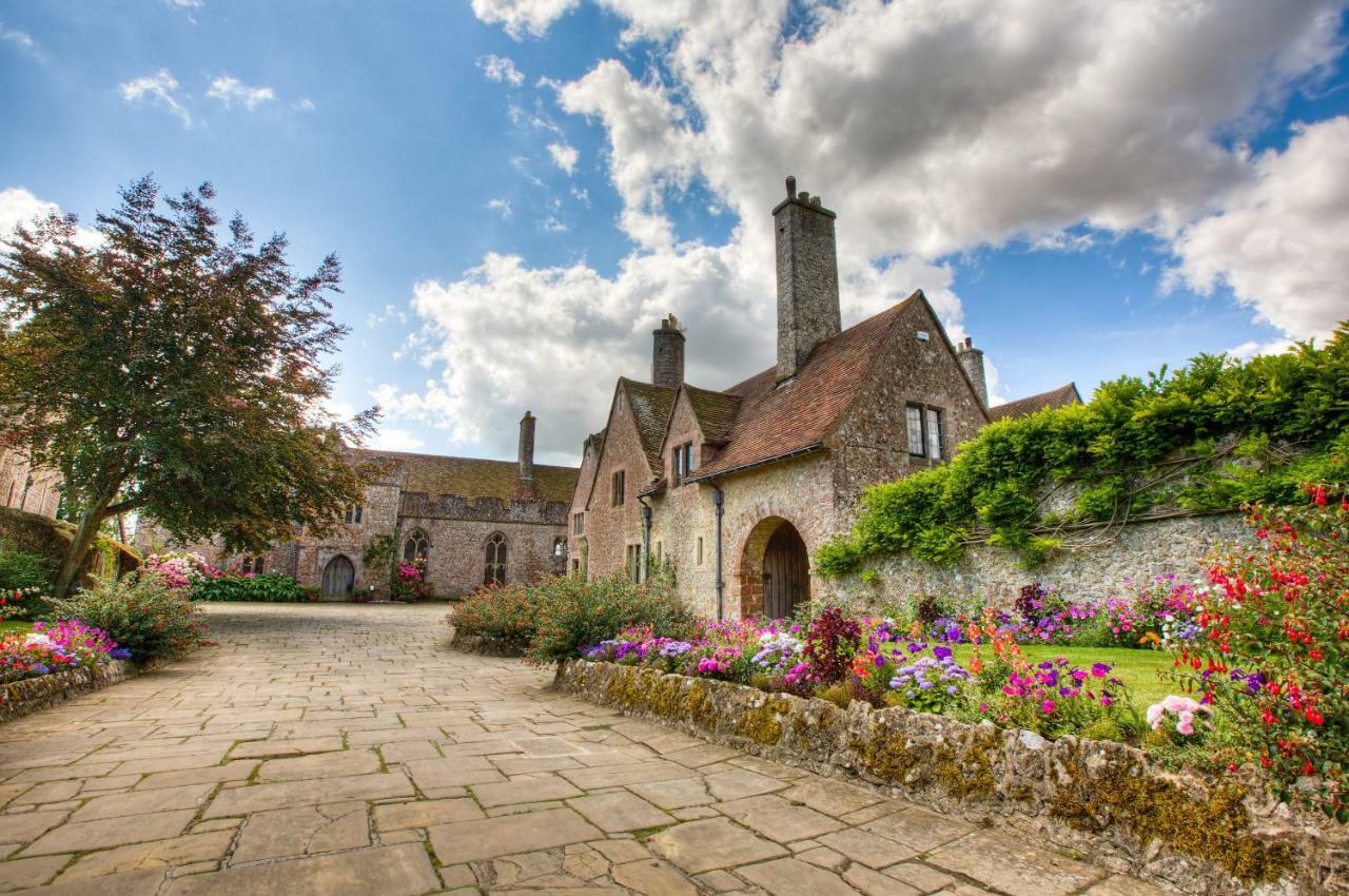 Lympne Castle Cottages Hythe  Εξωτερικό φωτογραφία