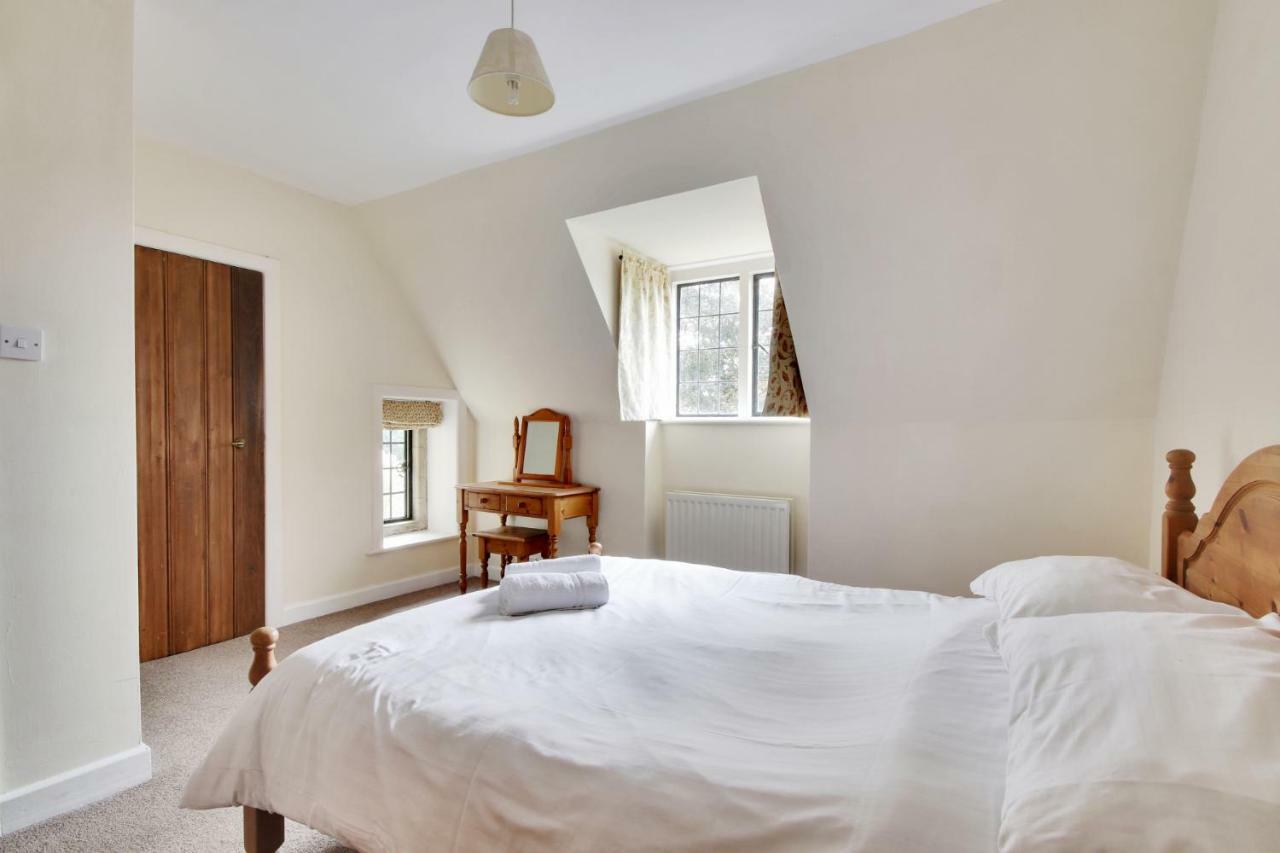 Lympne Castle Cottages Hythe  Εξωτερικό φωτογραφία