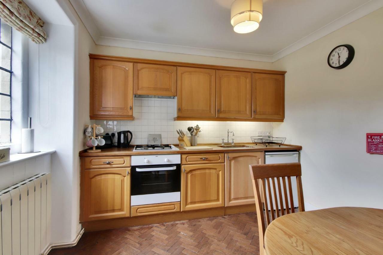 Lympne Castle Cottages Hythe  Εξωτερικό φωτογραφία