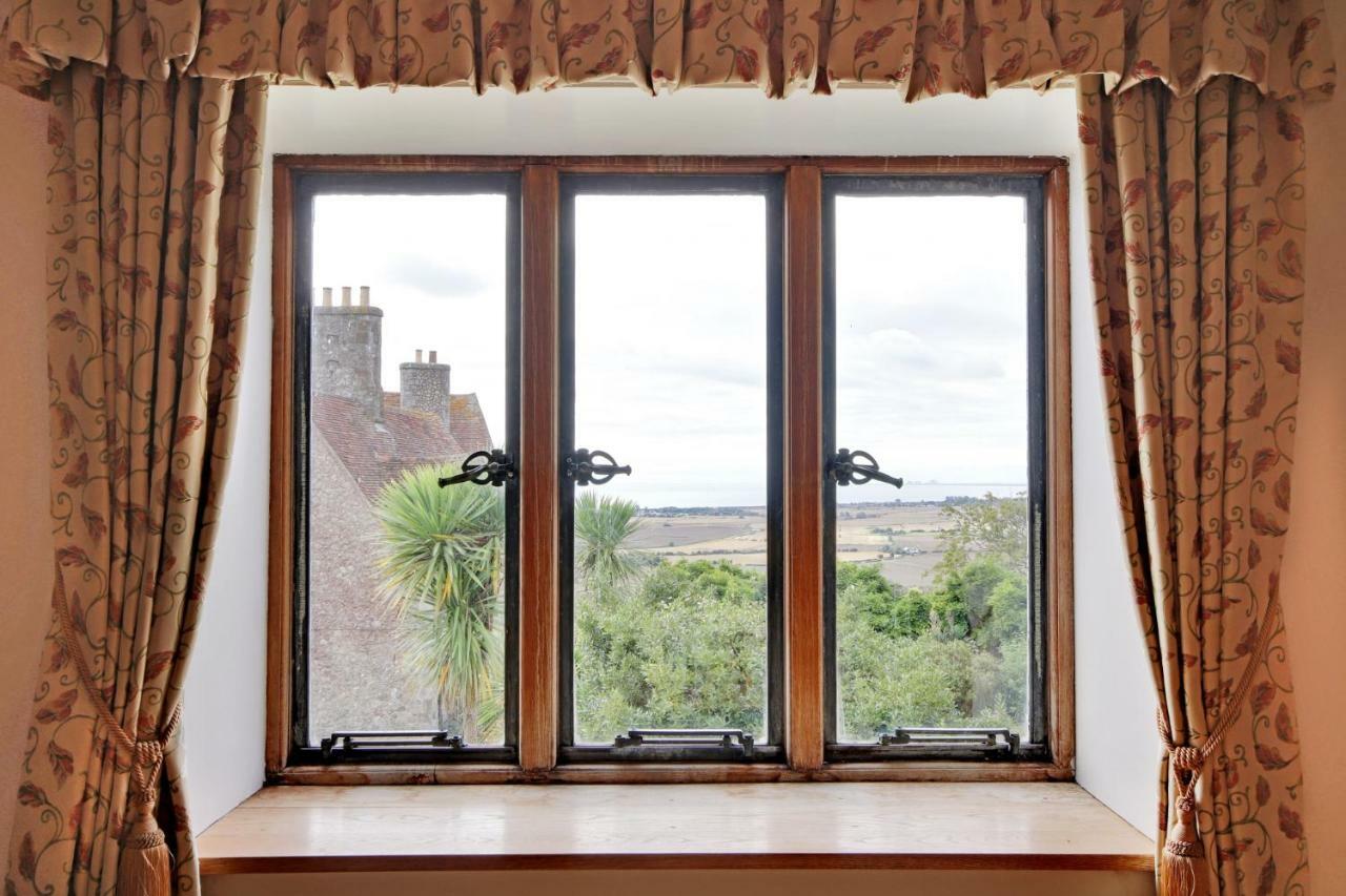 Lympne Castle Cottages Hythe  Εξωτερικό φωτογραφία